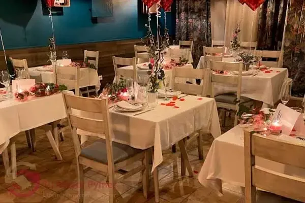 Tour Virtual La Plaza by Borja Gastrobar Tour Virtual La Plaza by Borja Gastrobar